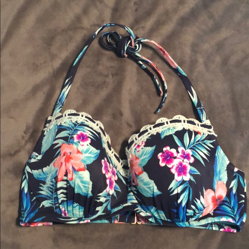 Shade and shore 34D bikini top